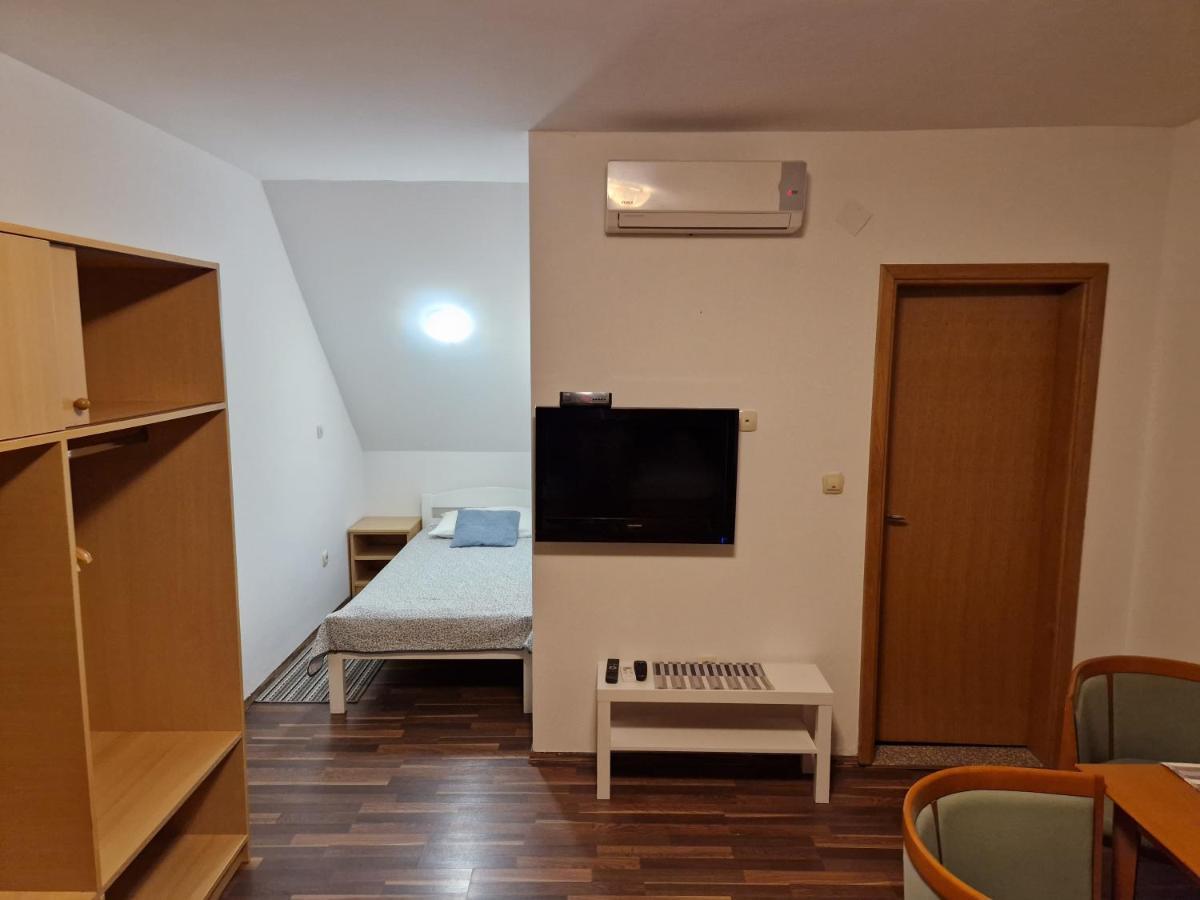 Guest House Wolf II Plitvička Jezera Zewnętrze zdjęcie