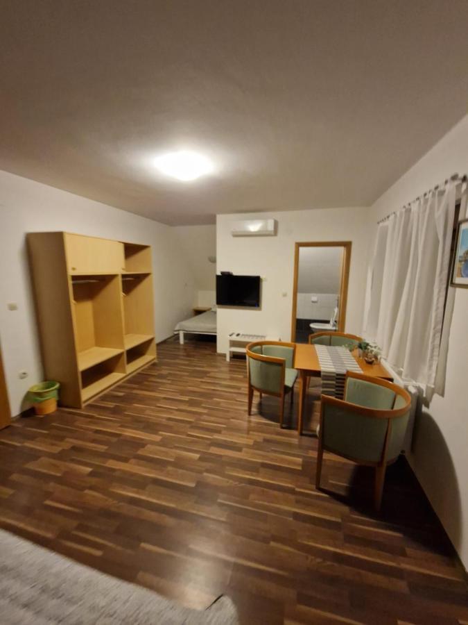 Guest House Wolf II Plitvička Jezera Zewnętrze zdjęcie