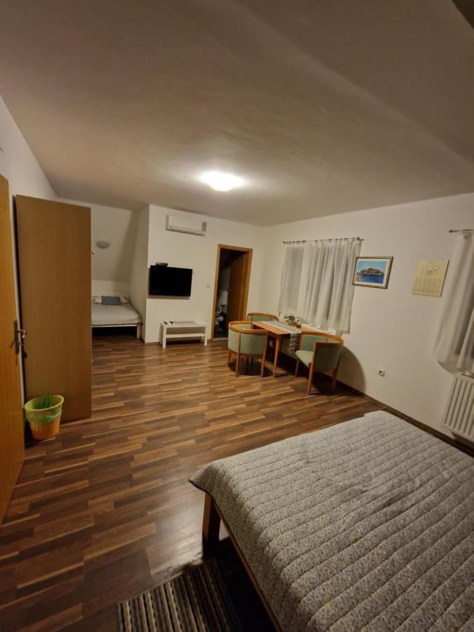 Guest House Wolf II Plitvička Jezera Zewnętrze zdjęcie